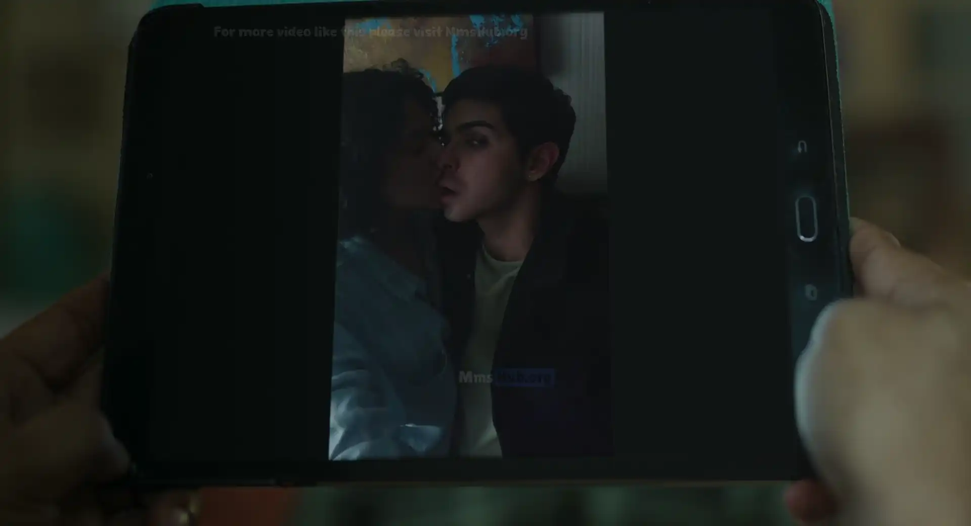 Sara Jane Dias hot kiss scene compilation with Shah from made in heavean2 thumbnail