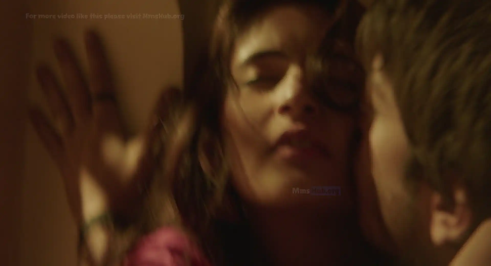 Shivani Raghuvanshi kiss scence with Shashank liplock thumbnail